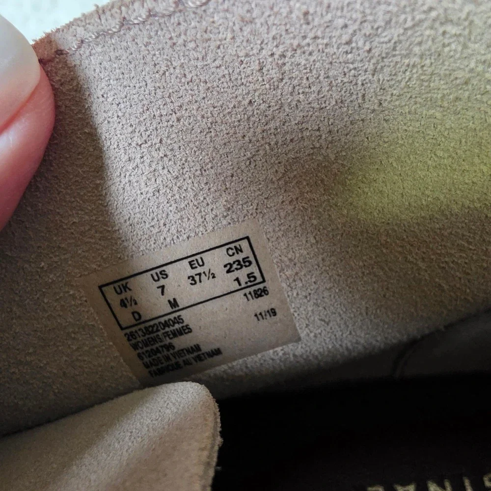 Clarks desert boot